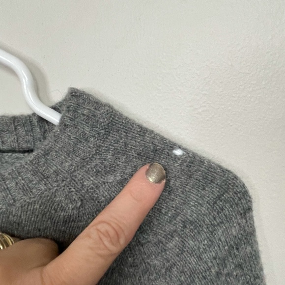 J. crew premium lambs wool crew neck grey charcoal sweater, medium - Picture 3 of 7
